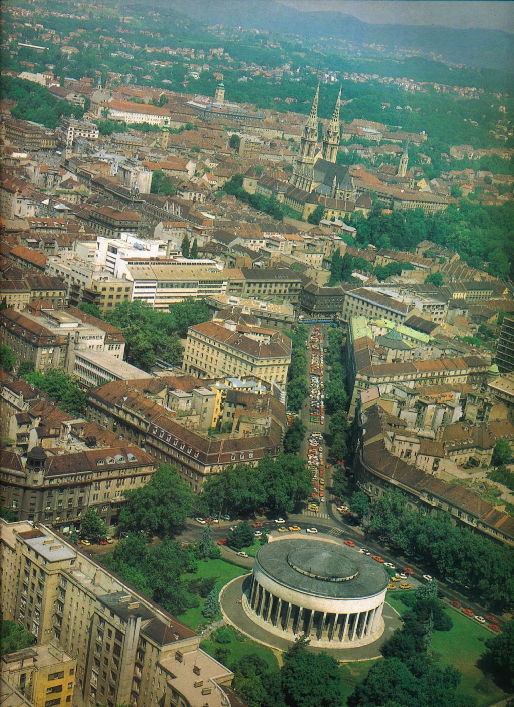 Trg žrtava fašizma, ulica Račkoga, oko 1980. godine